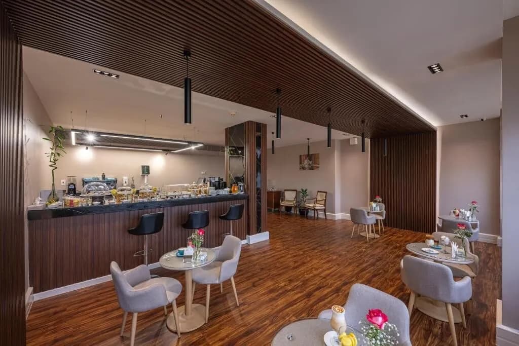 Reception area fifth view at Al Shohada by Palm Rich Makkah