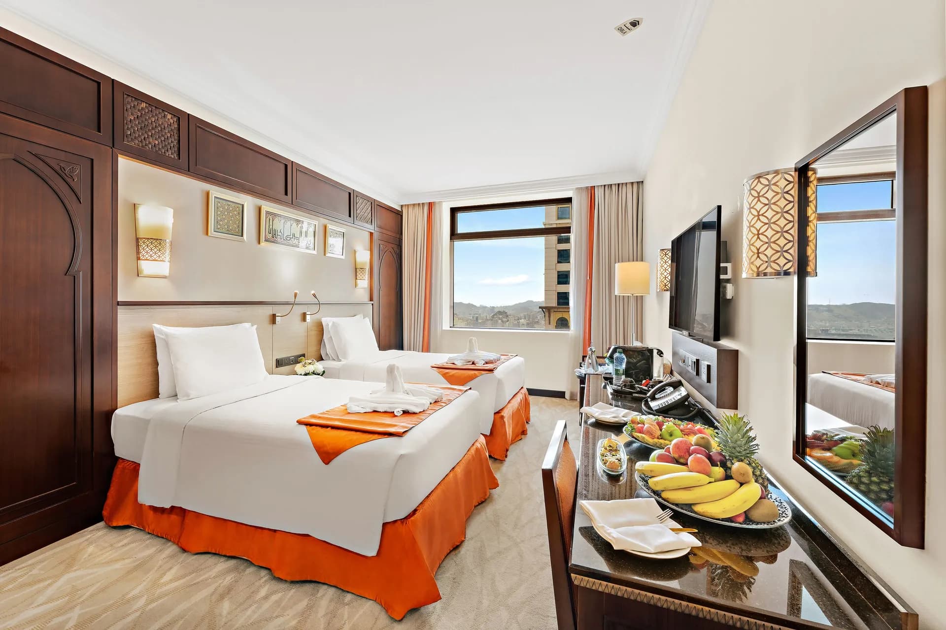 Classic Twin Room City View at Anjum Hotel Makkah