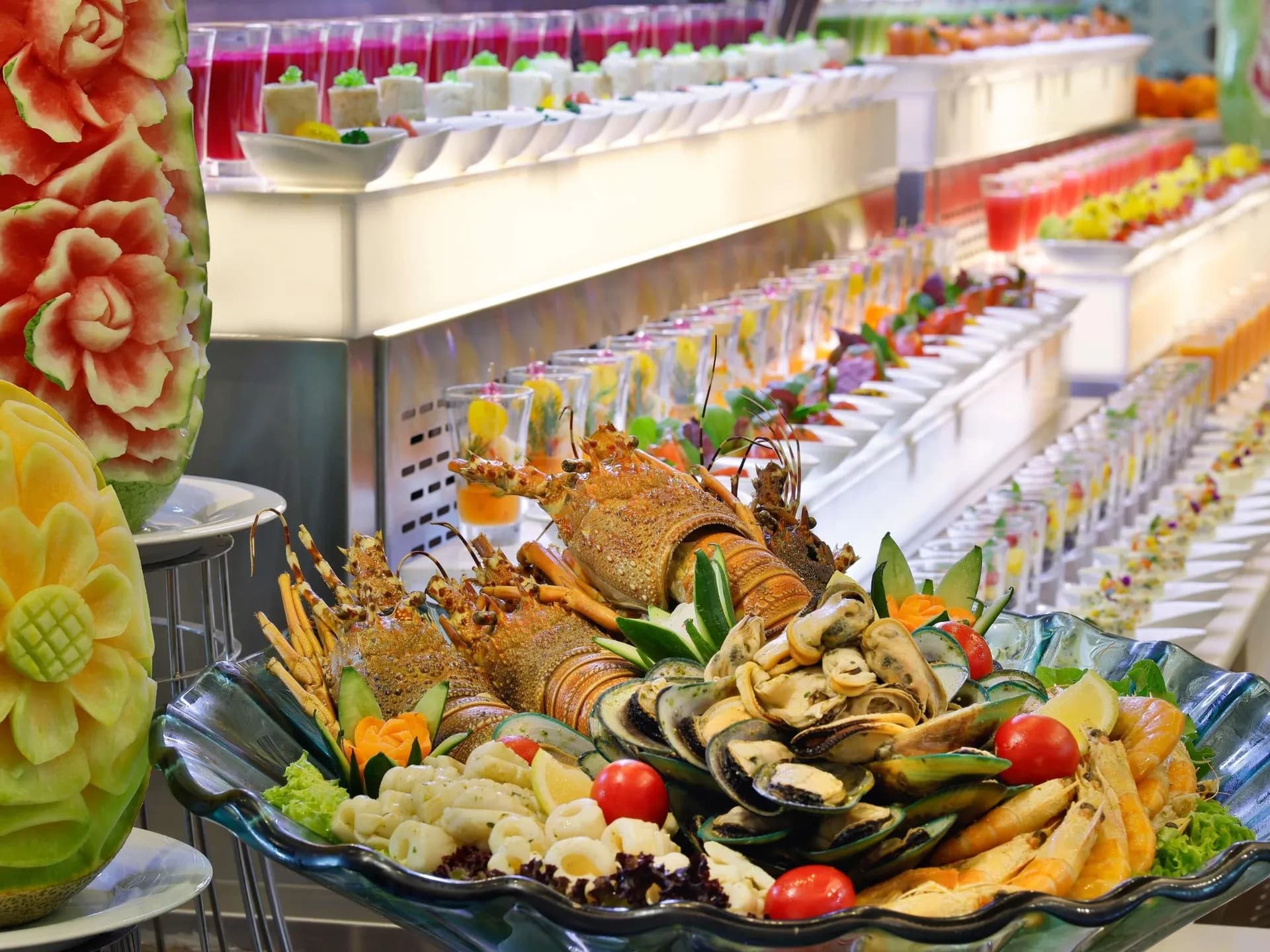 Atyaf all-day dining restaurant at Fairmont Clock Tower