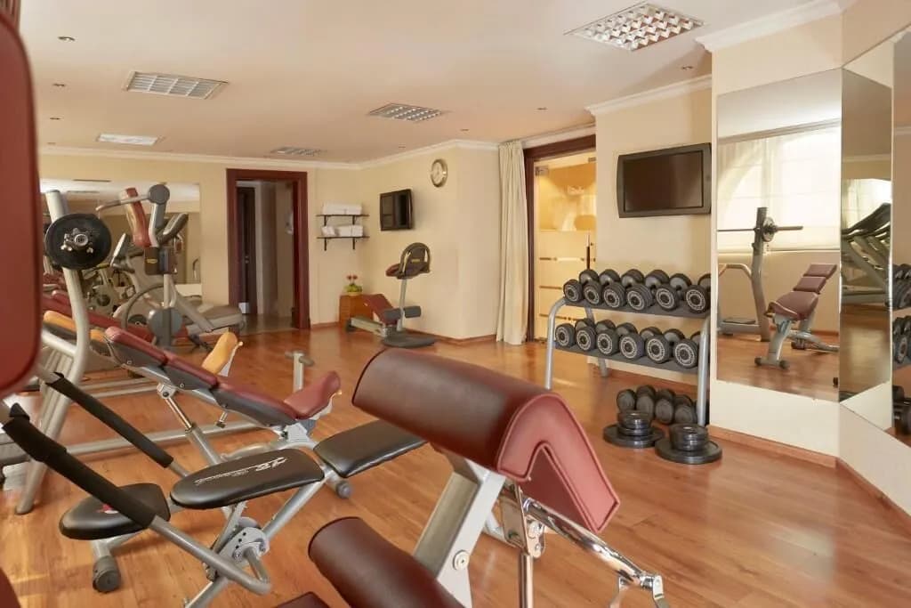 Gym at Maysan Al Harithia Hotel