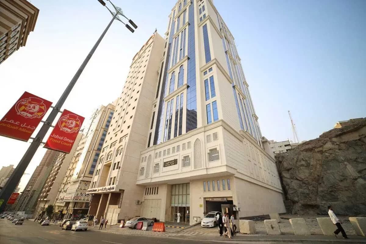 Al Ebaa Hotel exterior view