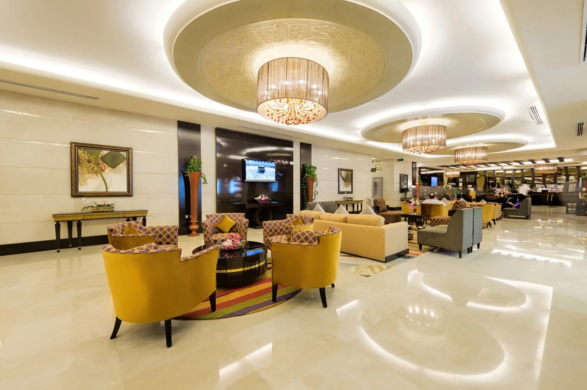 Al Ghufran Safwah Hotel Makkah grand lobby interior