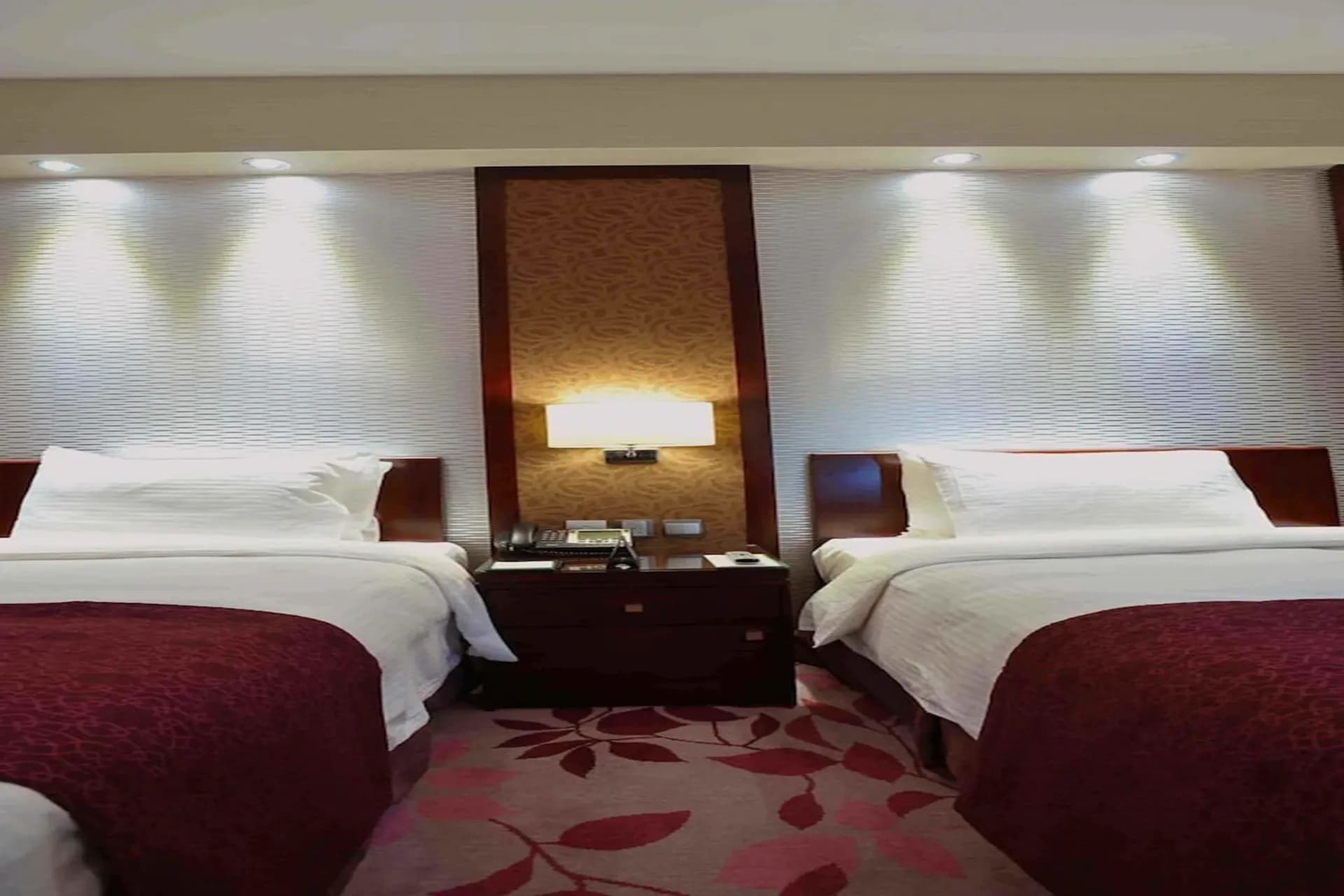 Twin Room Partial Haram View at Al Marwa Rayhaan by Rotana Makkah