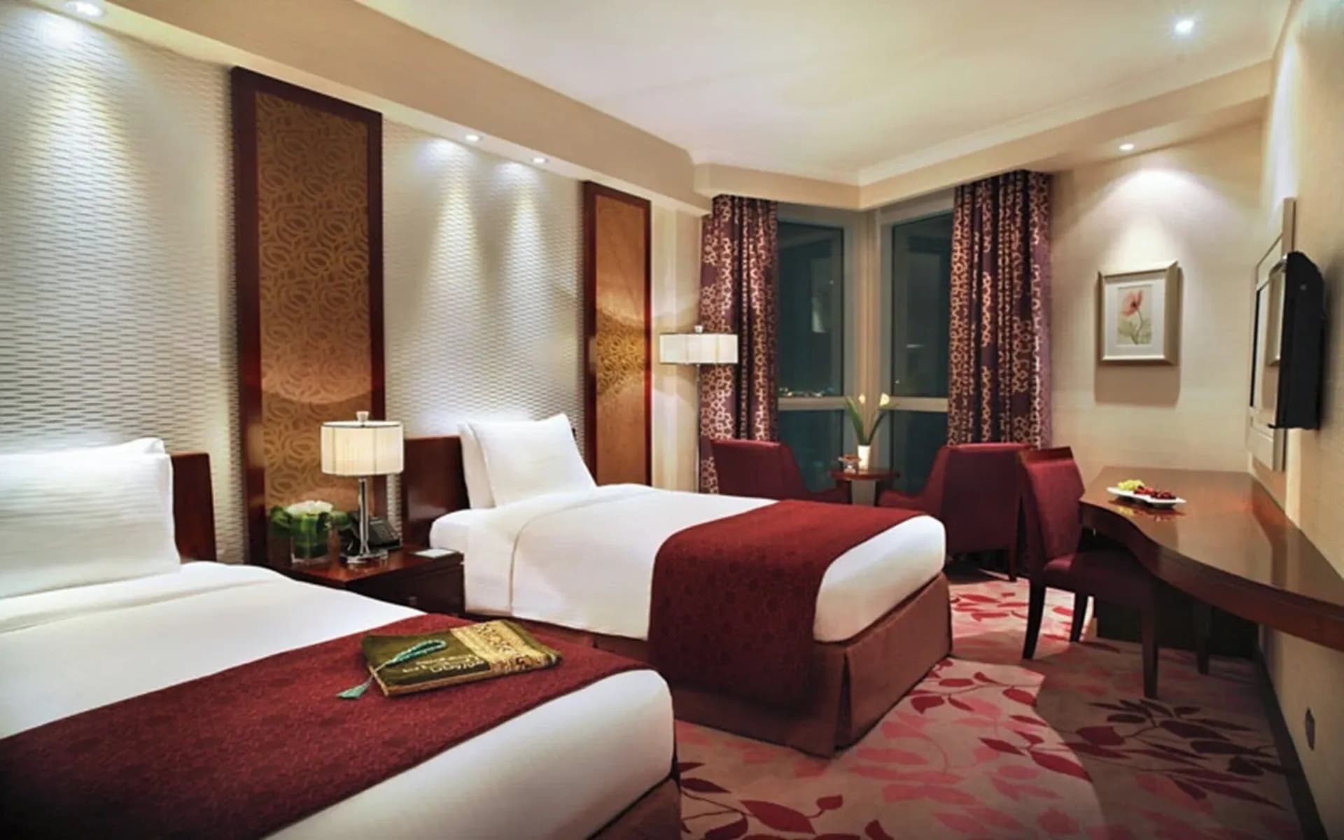 Spacious Twin Room Partial Haram View at Al Marwa Rayhaan by Rotana Makkah