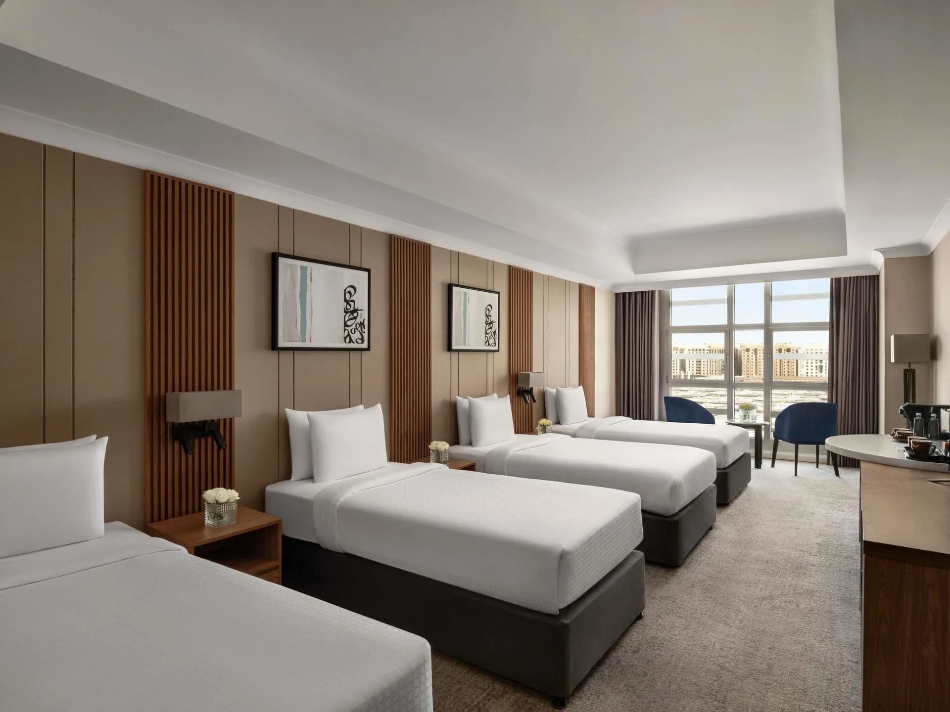 Deluxe Room Multiple Beds Nabawi View at Anwar Al Madinah Mövenpick Hotel