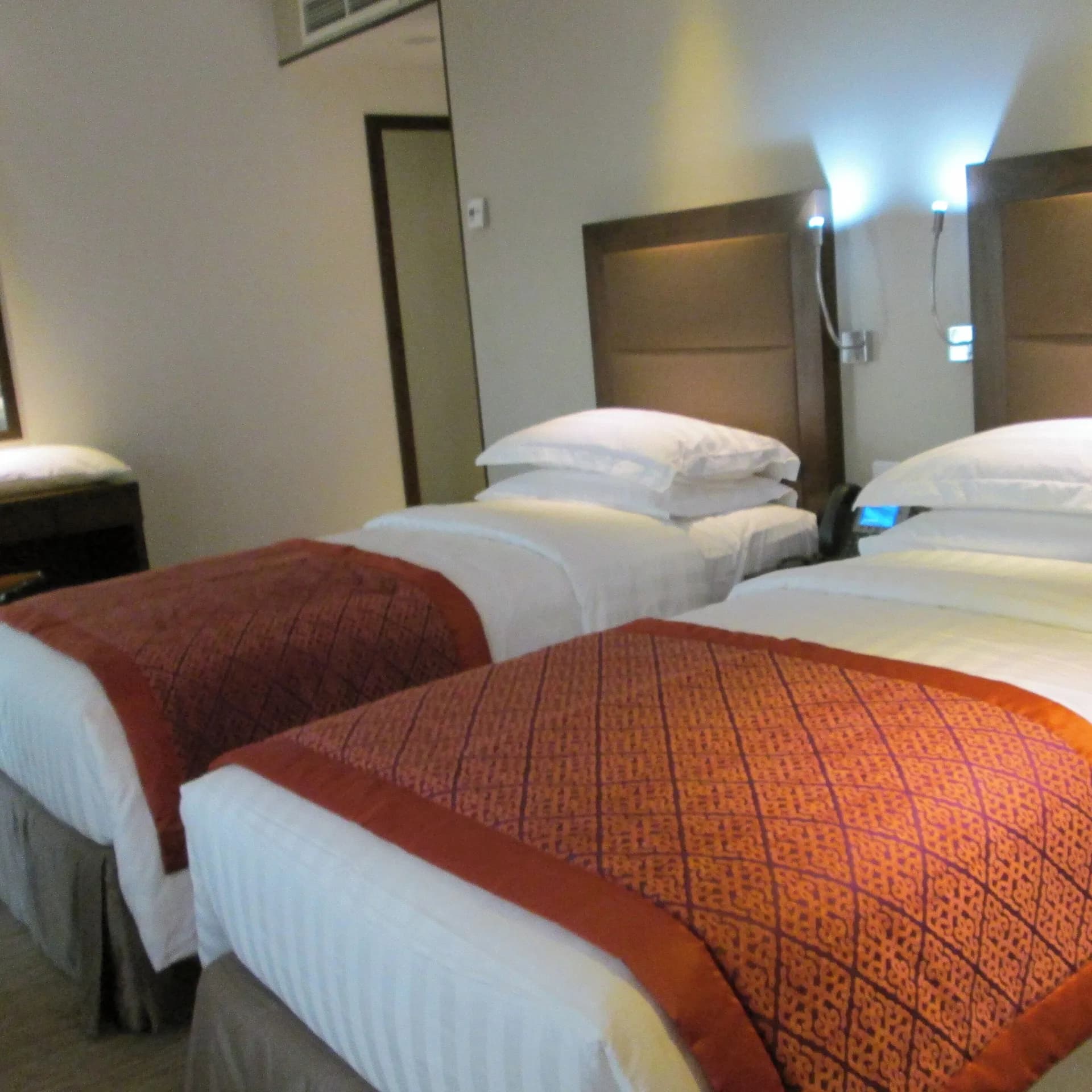 Standard Room 2 Single Beds at Crowne Plaza Madinah