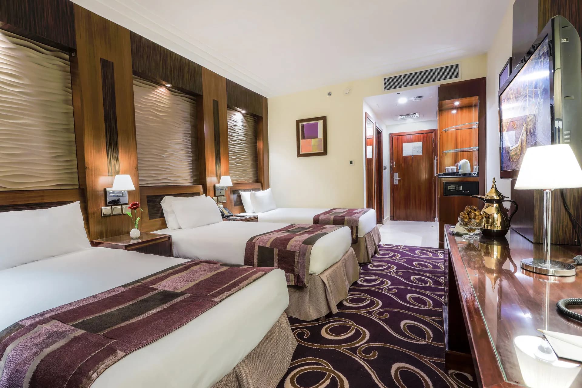 Triple Room at Elaf Kinda Hotel Makkah