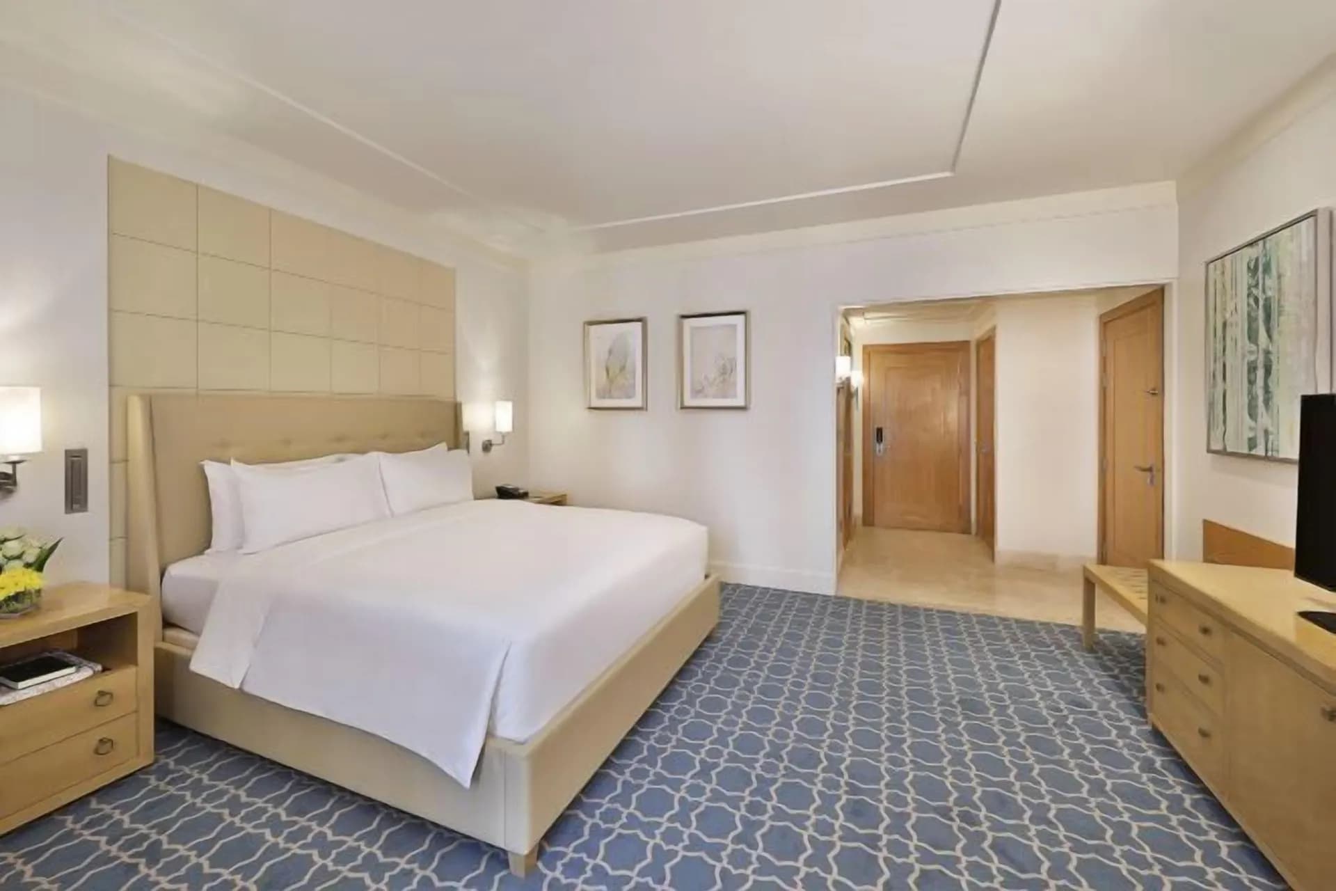 Accessible Queen Room at Hilton Hotel & Convention Jabal Omar Makkah