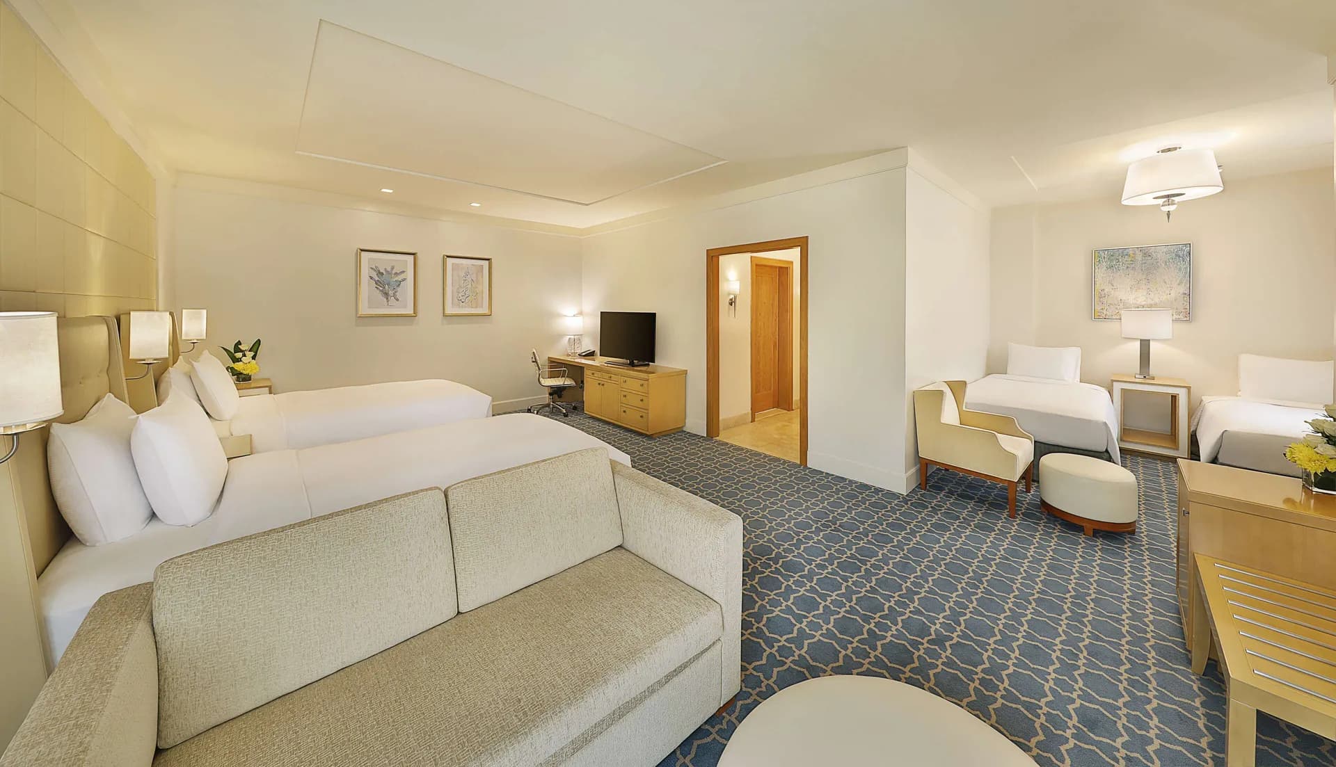 Deluxe Room Multiple Beds at Hilton Hotel & Convention Jabal Omar Makkah