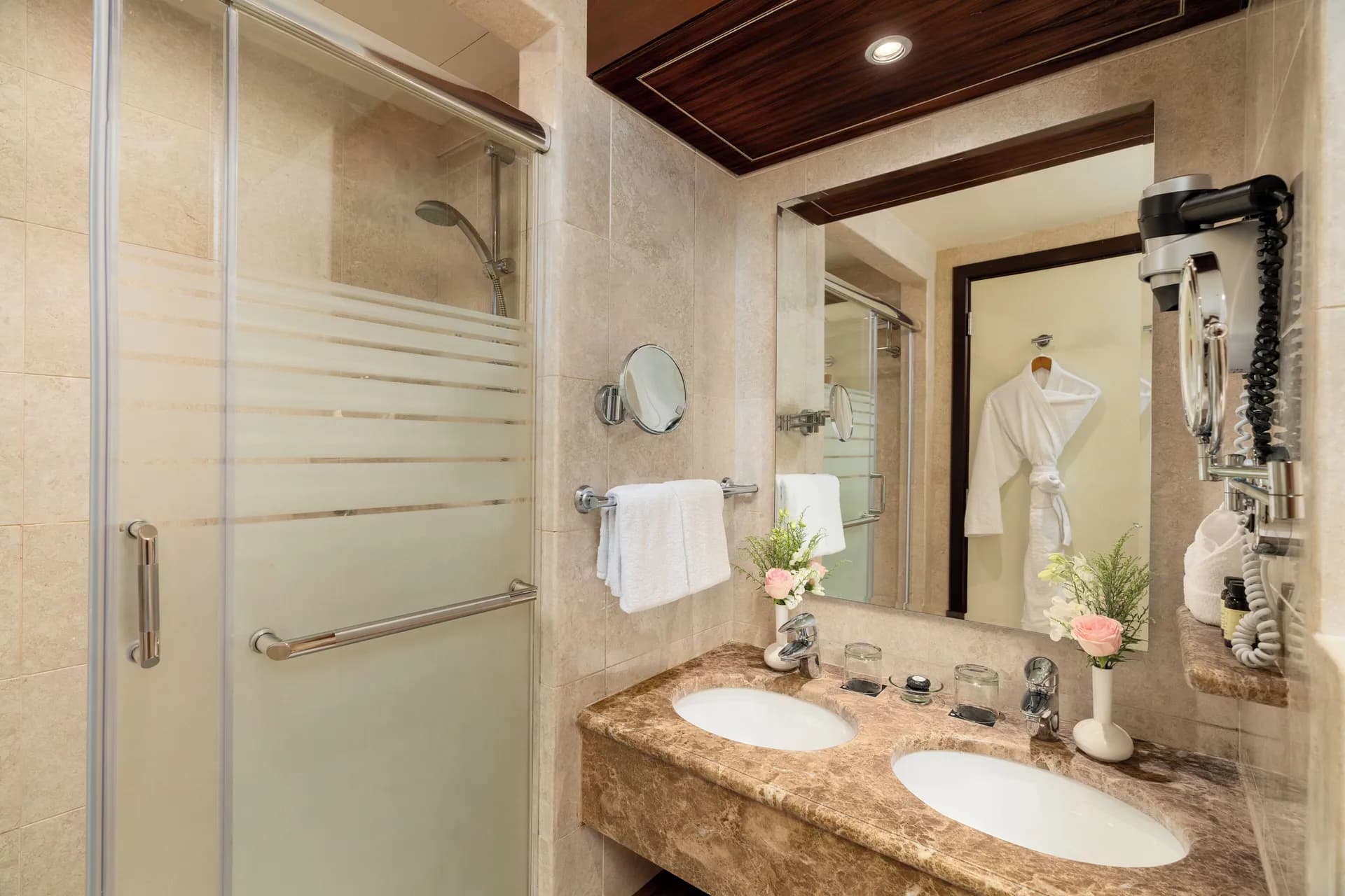 Deluxe Room, 2 Single Beds (Panoramic Haram View) at Pullman Zamzam Madina