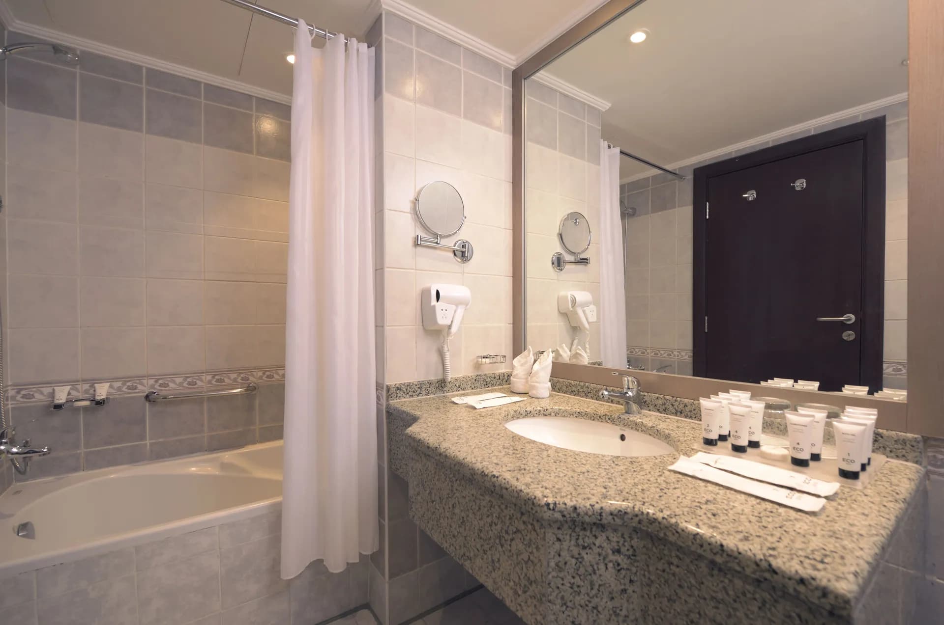 Executive Room (Twin) at Saja Al Madinah Hotel