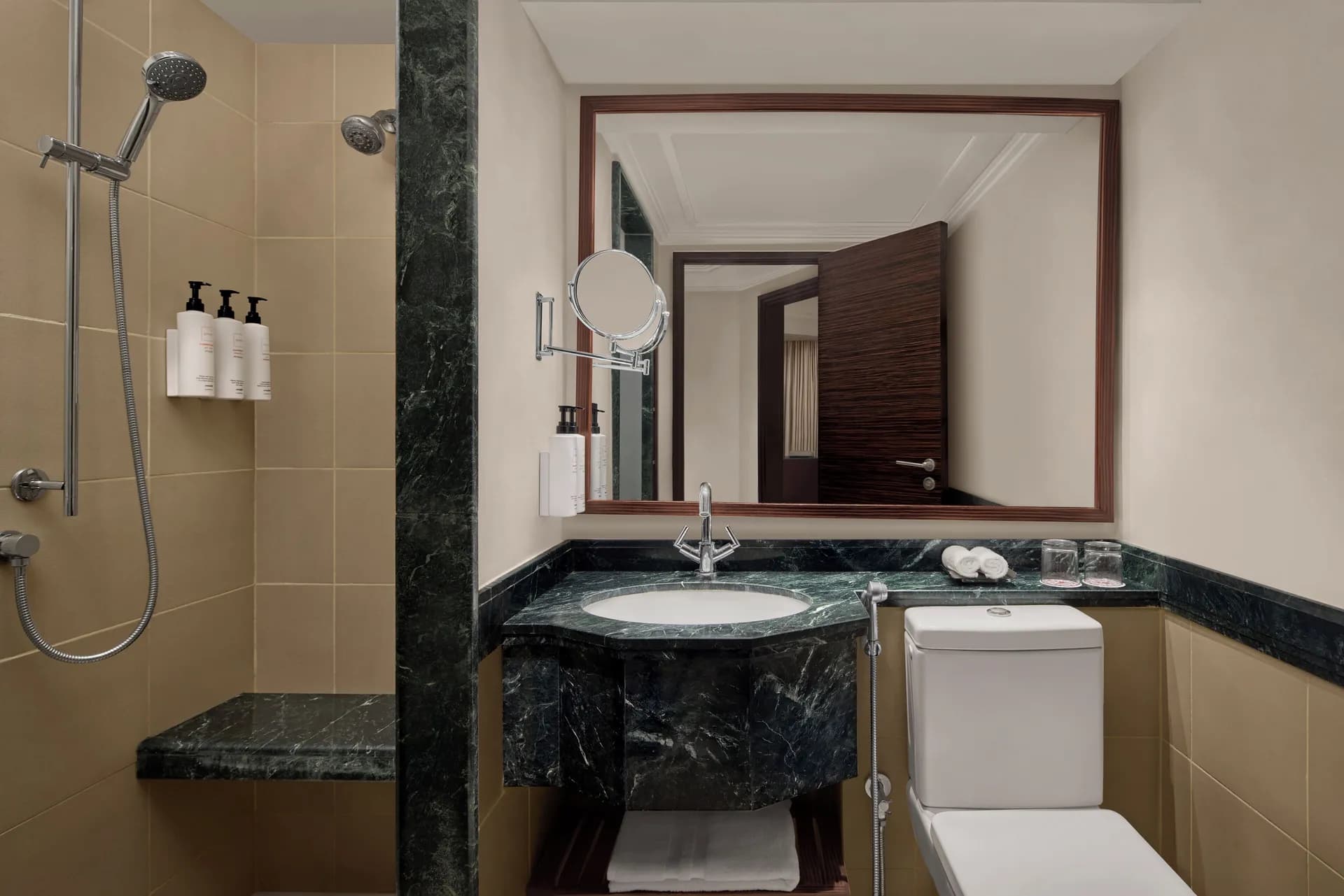 Classic Room (Quad bed, Kaaba) at Swissôtel Makkah